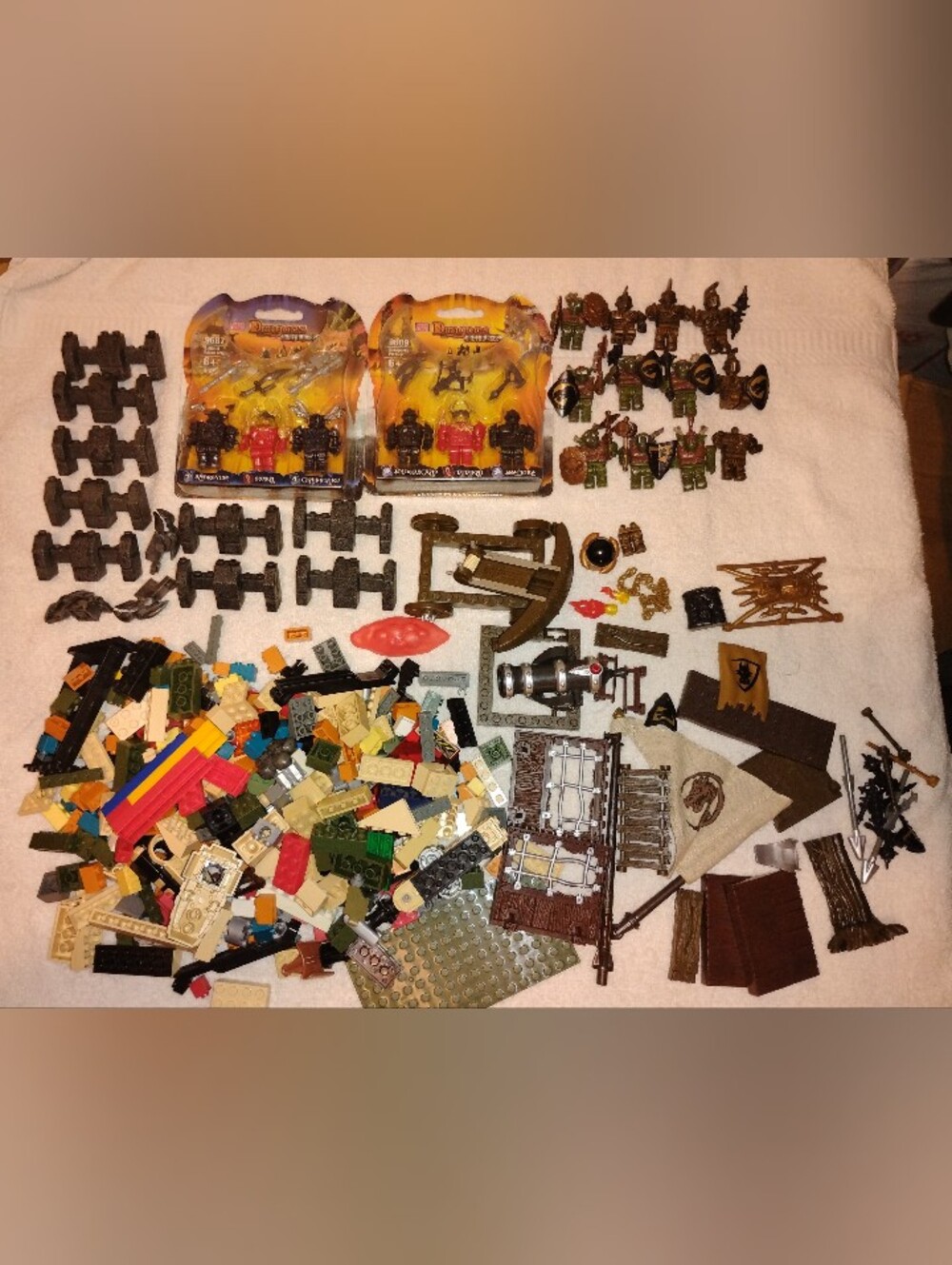 Mega Bloks Dragons Metal Ages Krystal Wars Bulk Lot Minifigs Weapons Bricks